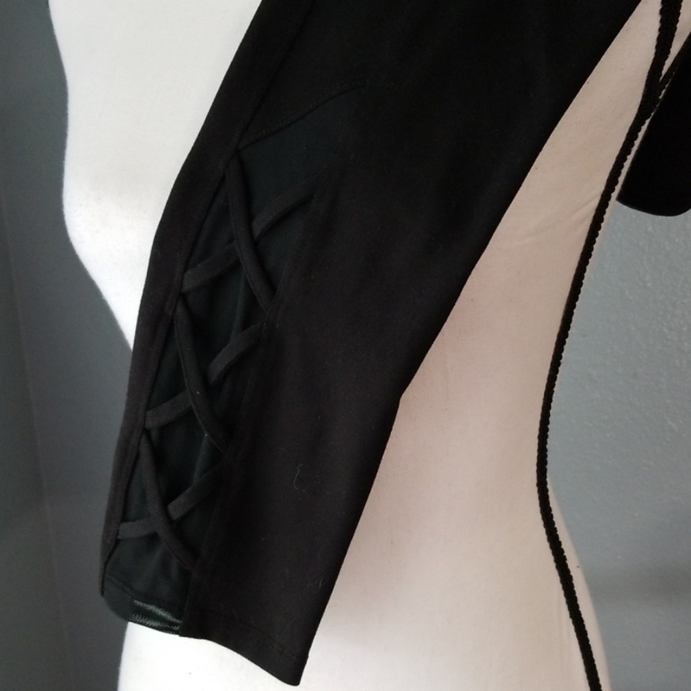 Champion Strappy Sheer Capri Athletic Crops